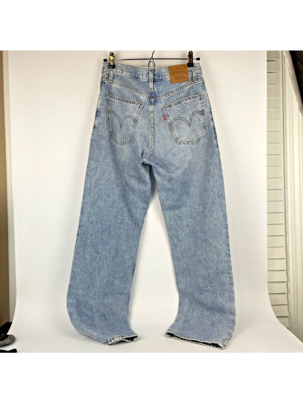 Levi’s Charlie Boy High Waist Straight Leg Jeans – Women’s Size 25 Light Wash - Picture 4 of 8